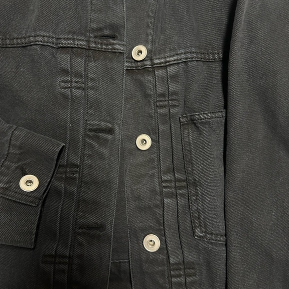 Alex Mill XS shrunken washed black denim jacket - Picture 3 of 3